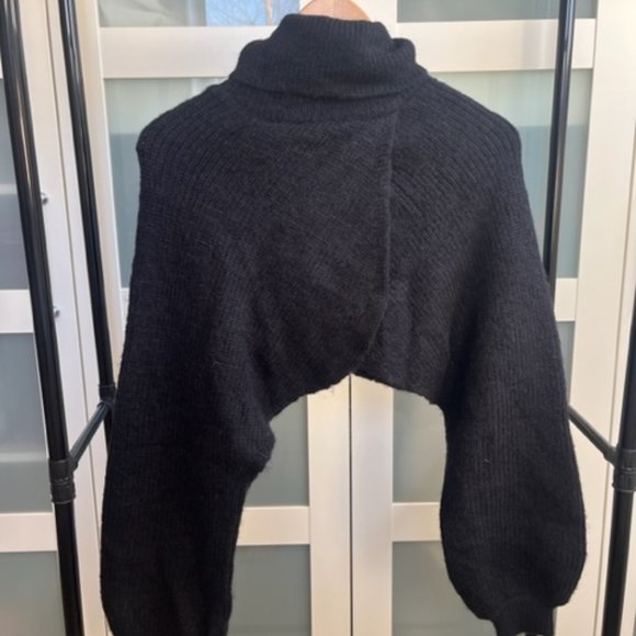 Bluivy Sweater, Never Worn, Tags still on - Picture 1 of 1